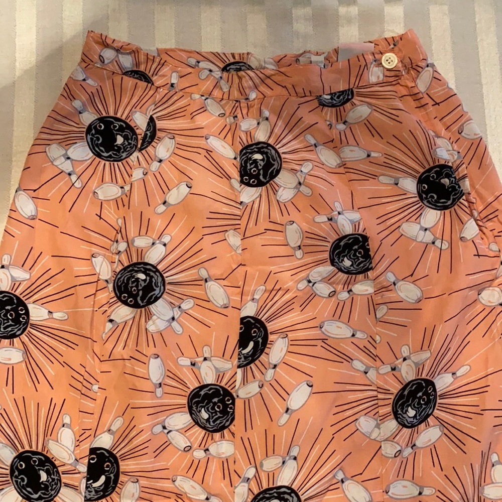 Adorable vintage bowling ball & pins skirt